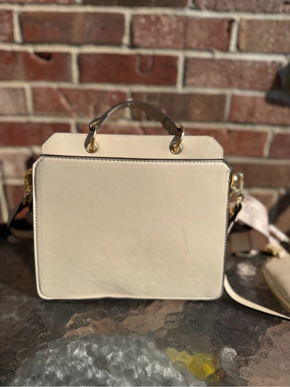 Steve Madden structured cream
